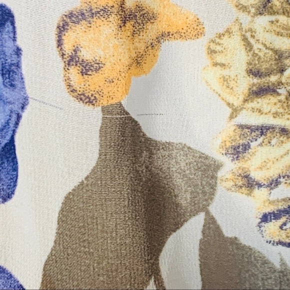 Fab’Rik Floral Short Sleeve Romper Ivory Small - Picture 7 of 8